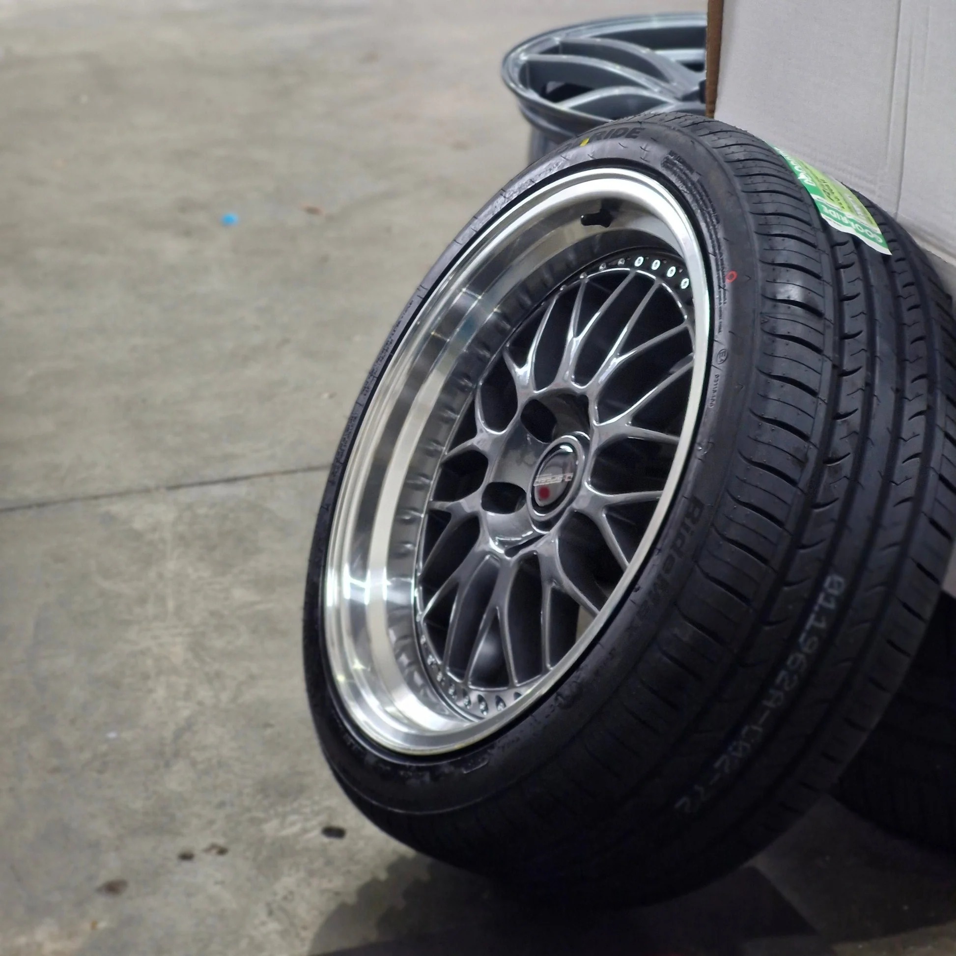 D-Speed DS-06 18X8.5 + 35 5X100 - Image 2